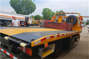 吴兴区附近拖车电话号码服务